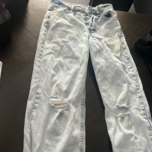 Wild Fable High Rise Blue Knee Ripped Jean 00